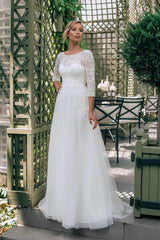 In Stock Off Rack Angela Bianca AB1015 size 16 ivory